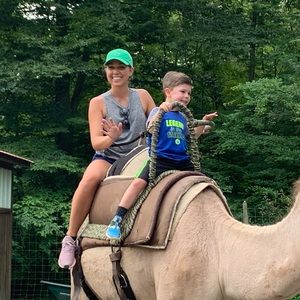 Meet your Posher, Amy